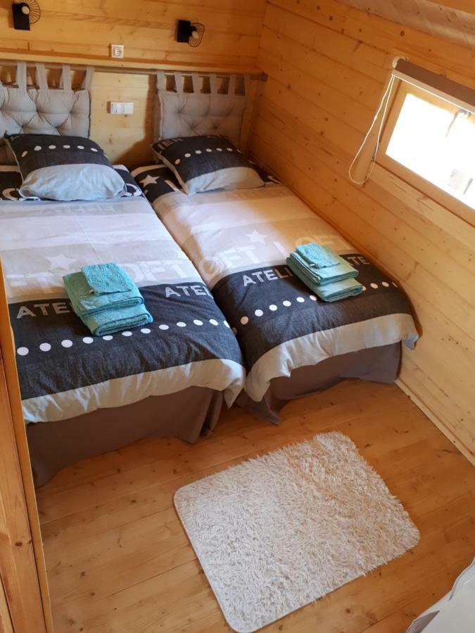 Gite Le Chalet Des Milles Et Un Chemins Castelnou Экстерьер фото