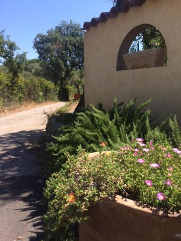 Gite Le Chalet Des Milles Et Un Chemins Castelnou Экстерьер фото